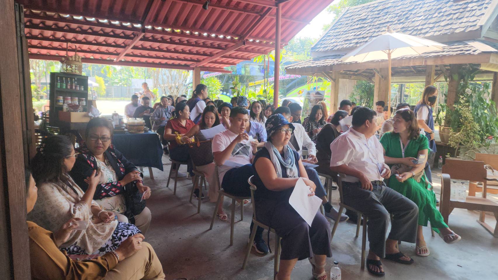 max-height: 80vh; object-fit: cover;